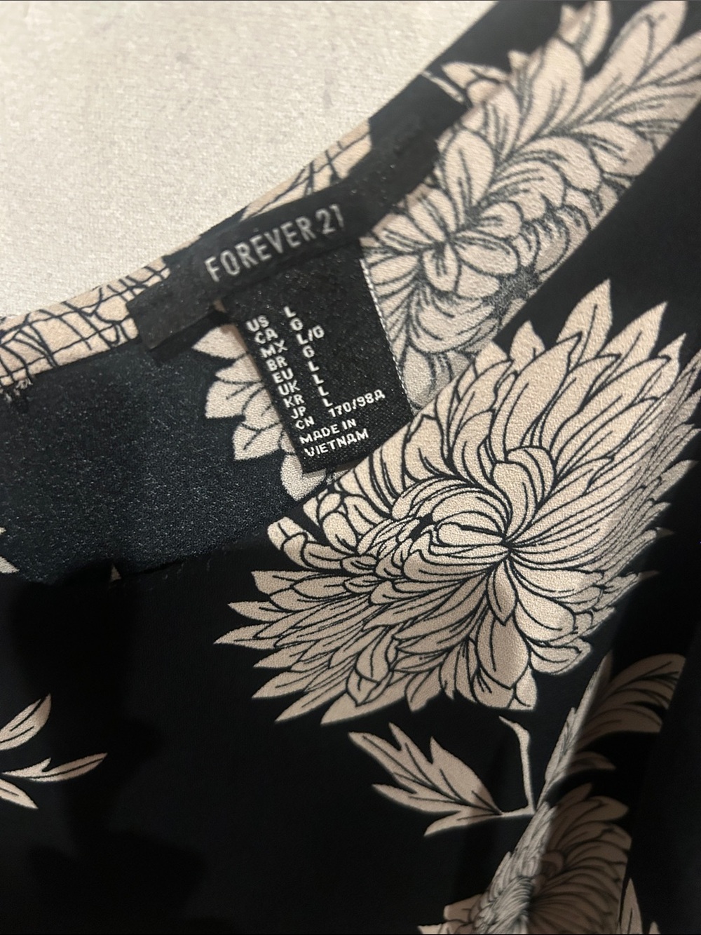 Forever 21 Black Floral Cami Top - Picture 3 of 4